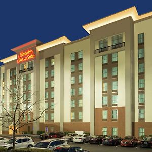 Hampton Inn & Suites Charlotte Arrowood Rd